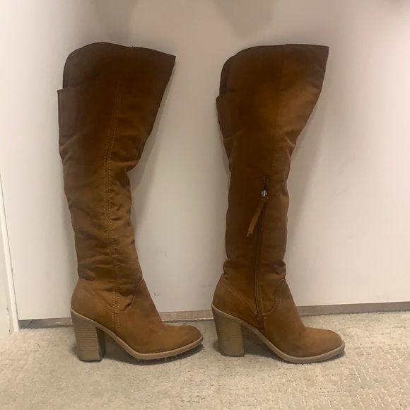 Thigh-high Brown Dolce Vita Boots - Picture 1 of 3